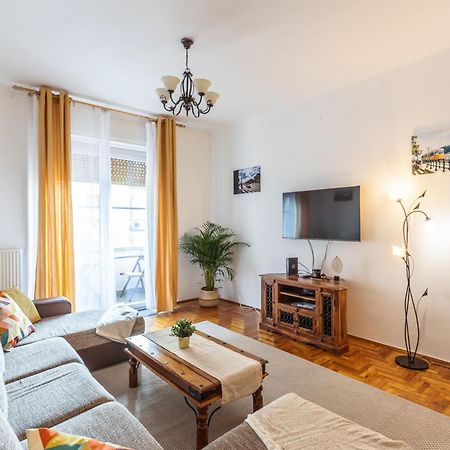 Bright & Spacious Riverside Apartment With Balcony Budapest Exterior photo